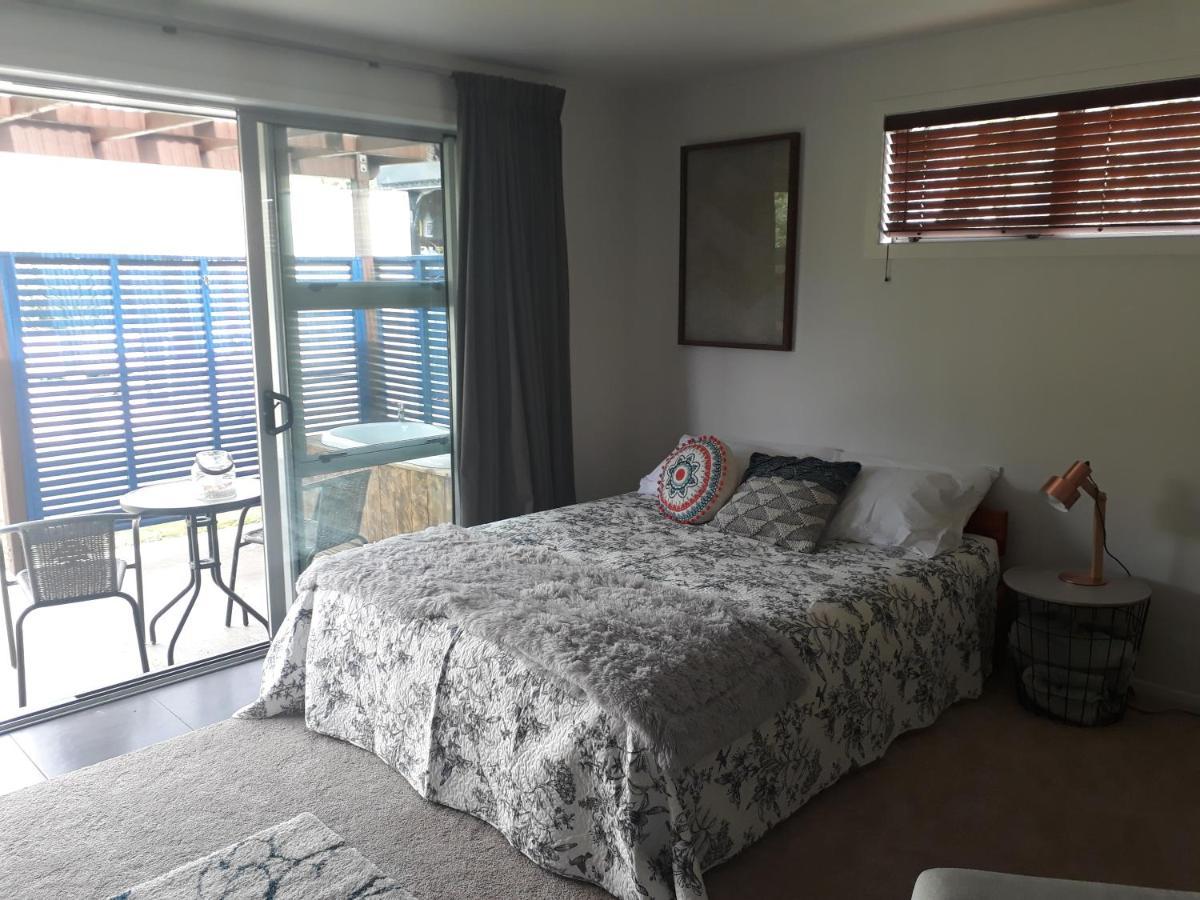 The End Lounge B&B โอโตโรฮังกา ภายนอก รูปภาพ
